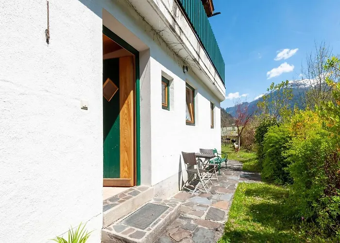 Appartement In Near Lift