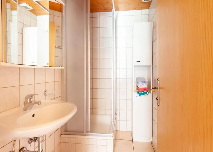 Appartement In Near Lift