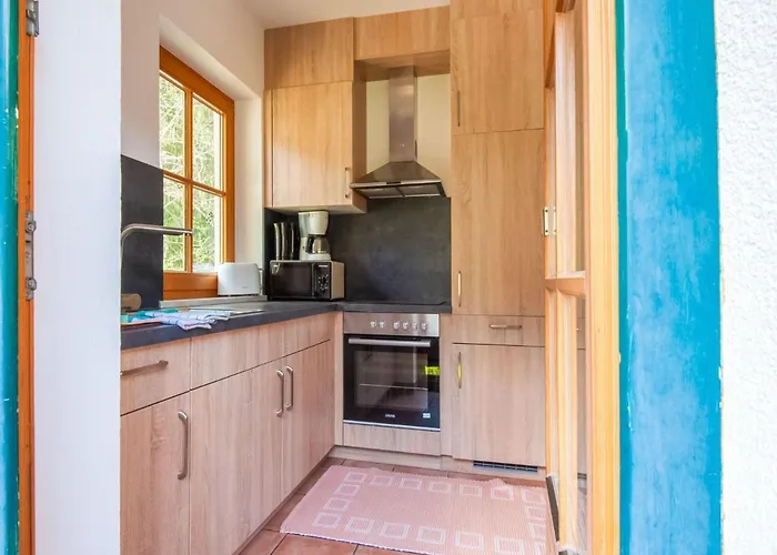 Appartement In Near Lift