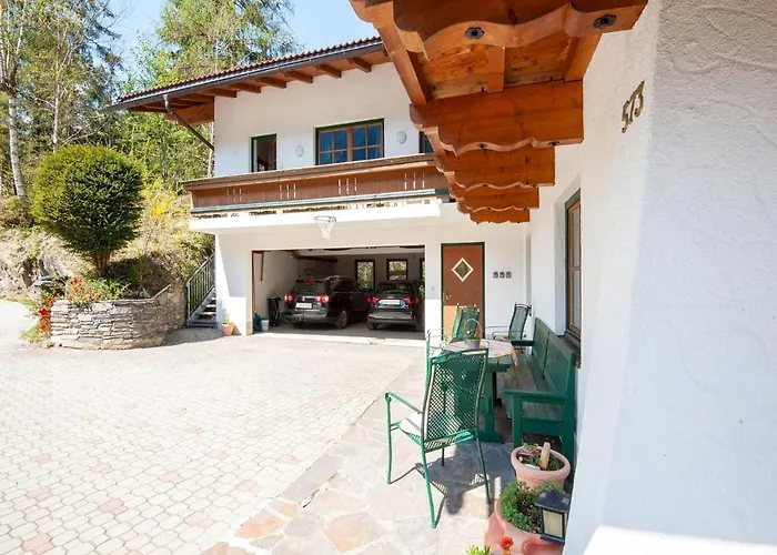 Appartement In Near Lift